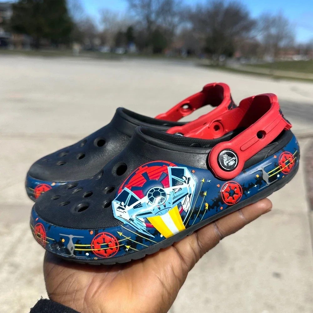 Crocs Kids Classic Star‎ Wars Theme Clogs Toddler Size 11 Blue Sandals